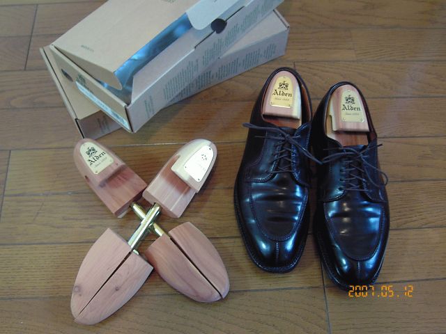 http://sumi.tv/k/shoes/431280615_43.jpg